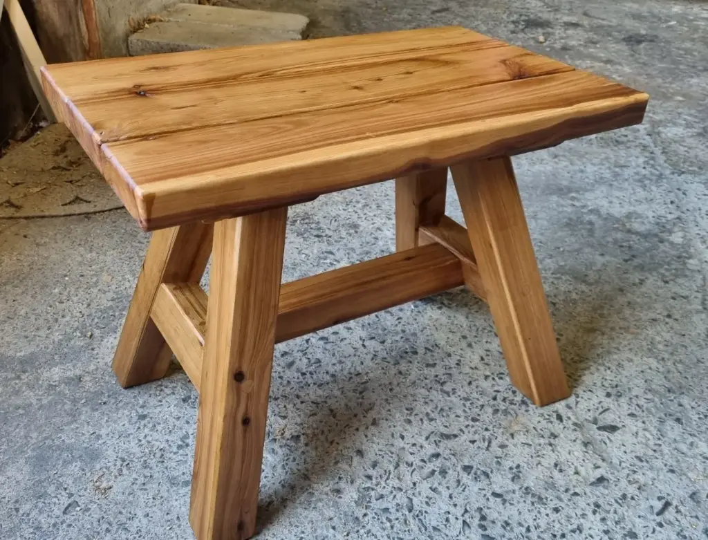 Dawn bench